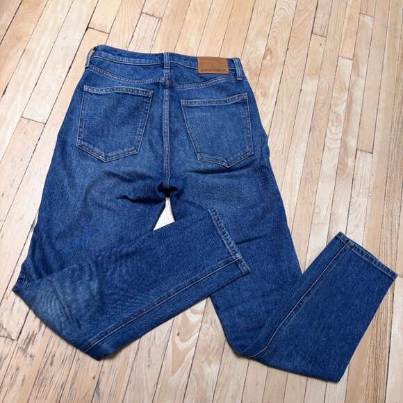 Aritzia Yoko High Rise Jean size 26 & 30 - Picture 6 of 8